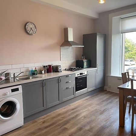 5 Minutes From Loch Lomond - Newly Renovated Ground Floor 1-Bed Flat Apartamento Bonhill Exterior foto